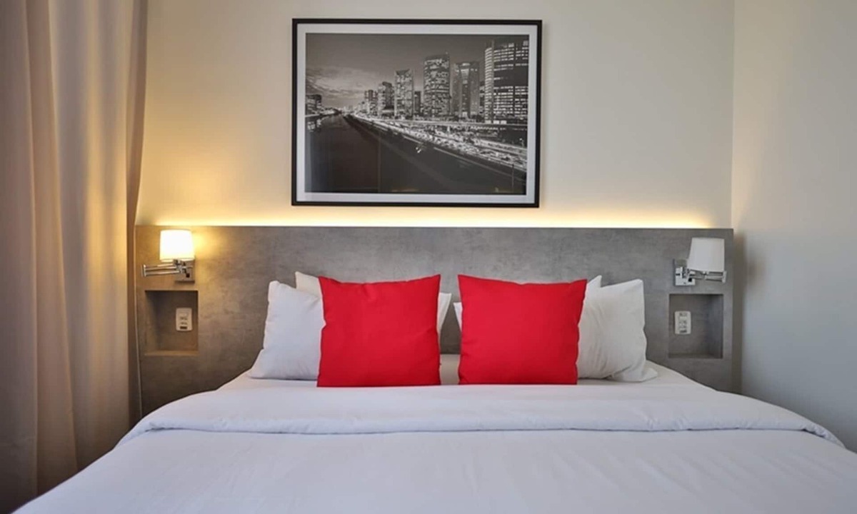 Zona Leste Hotel | Ramada Encore Centro (Tiradentes)