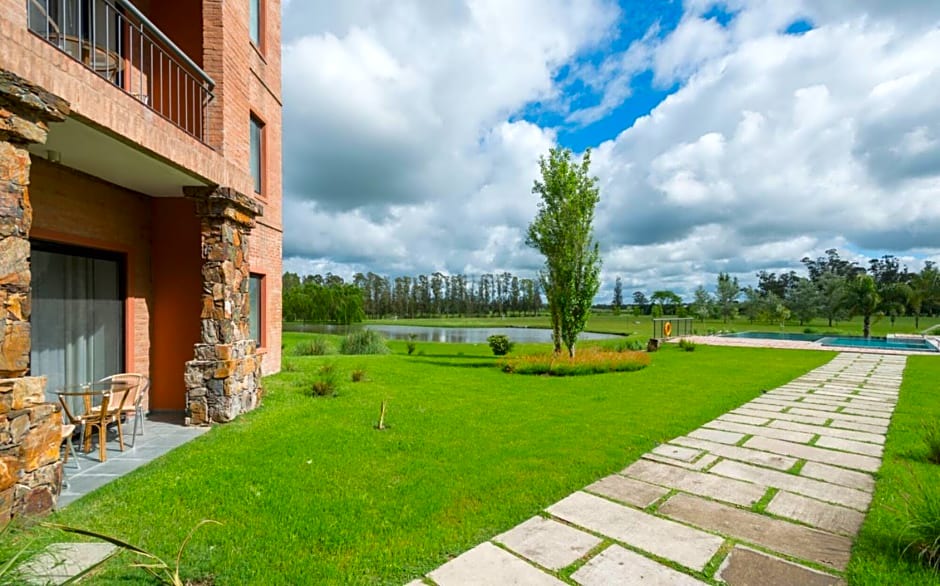 Montevideo Department Hotel | Regency Park Hotel + Spa