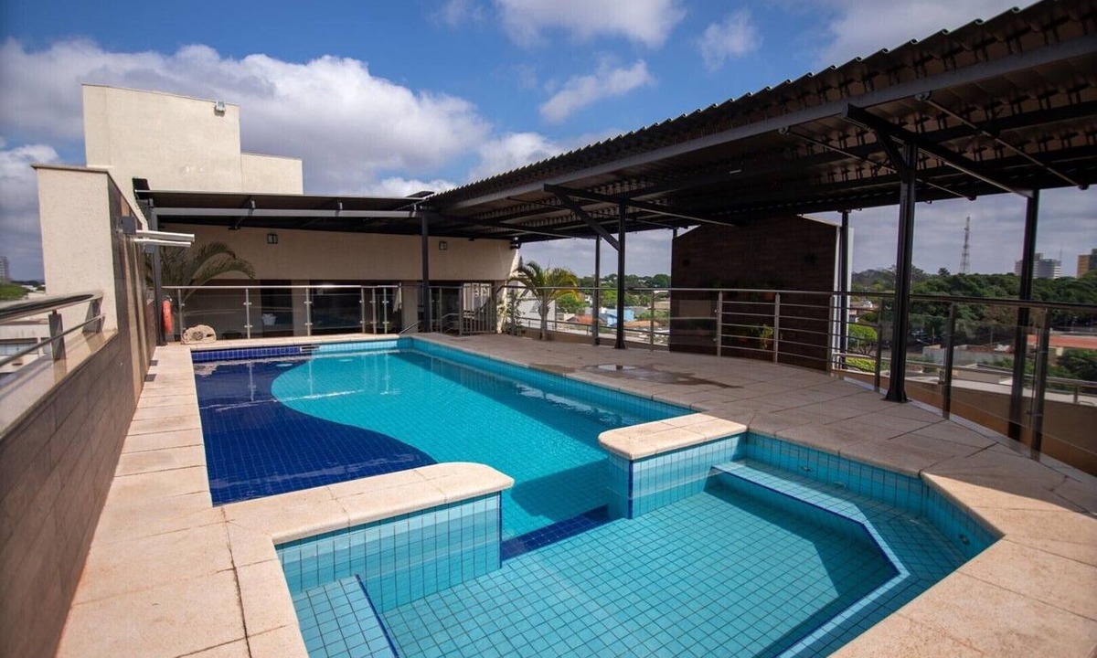 Centro Hotel | Relax in Stylish Room l Rooftop & Pool Access l Free Breakfast