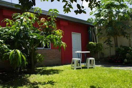 Yerba Buena Apartment | Rincón Colombiano. Cerca de todo.