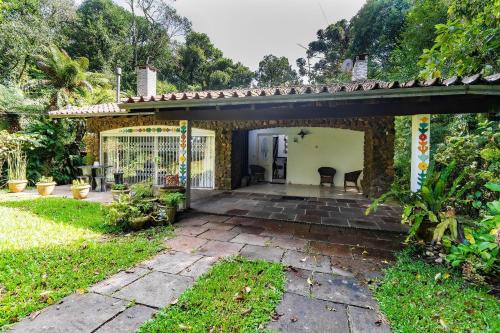 Vila Suica House | Rosa Casa Vila Suiça