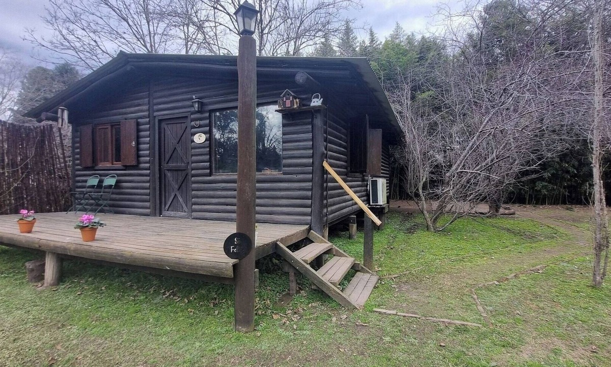 Pilar Centro Cabin | Rustic cabin in Pilar with a large park - #A