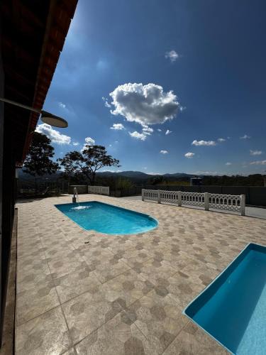 Aruja House | Sítio com 2 Piscinas em Arujá