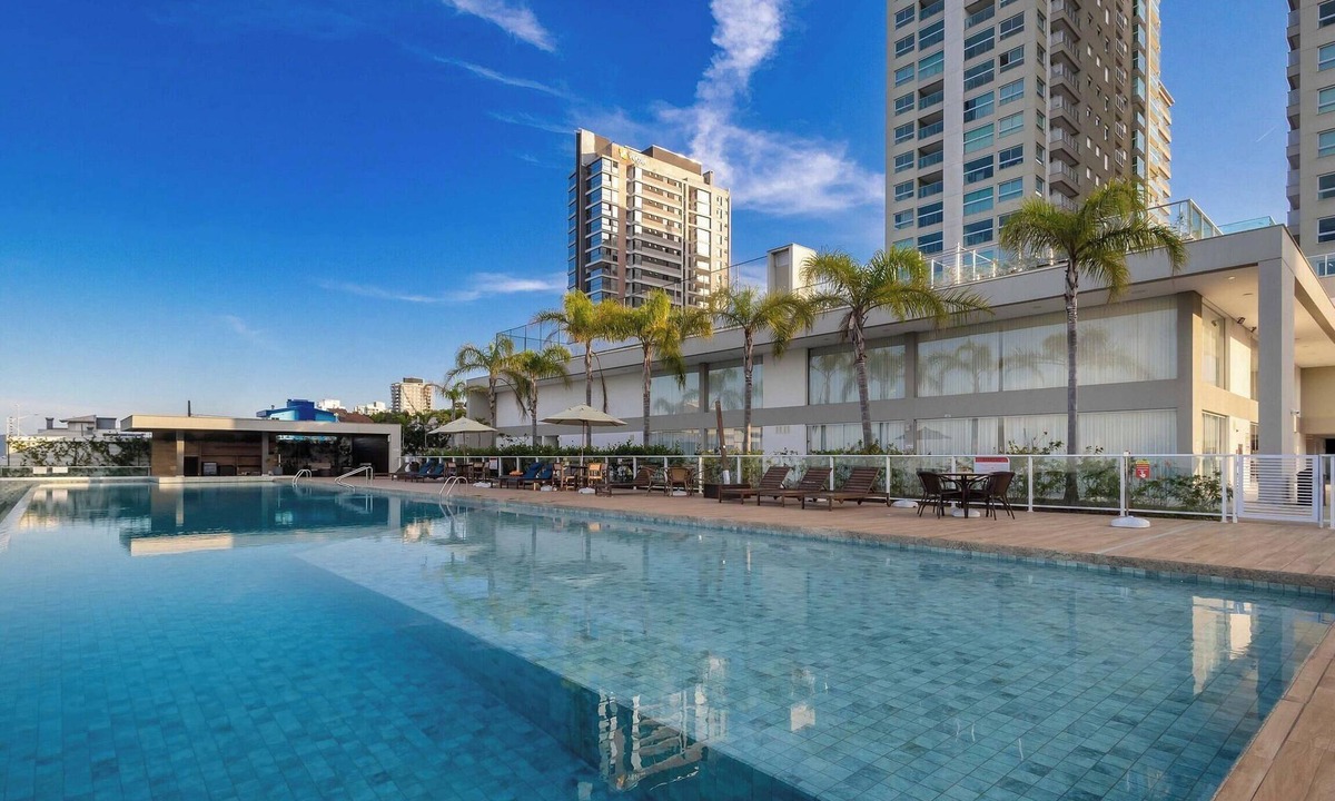Itacolomi Apartment | Seafront Condominium With Pool - SHC