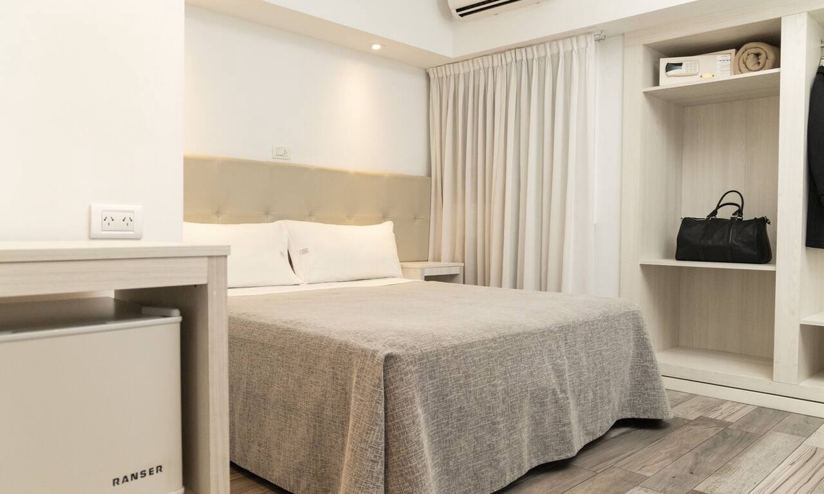 La Perla Hotel | Sennac Hotel