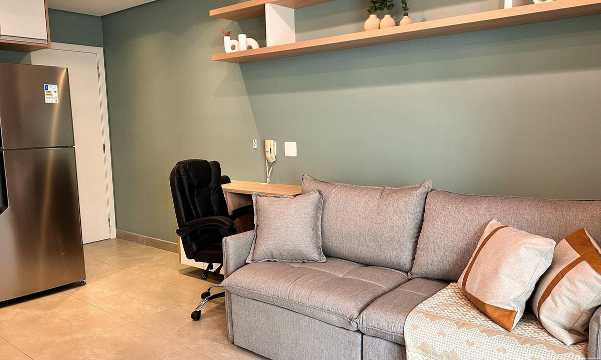 Cerqueira Cesar Apartment | Serene – Design, Location & Subway Rebouças Studio