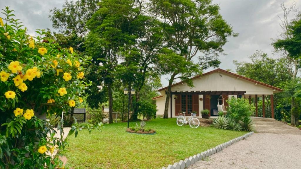 Caruru House | Seu Refúgio Rural Piscina Privativa e Natureza