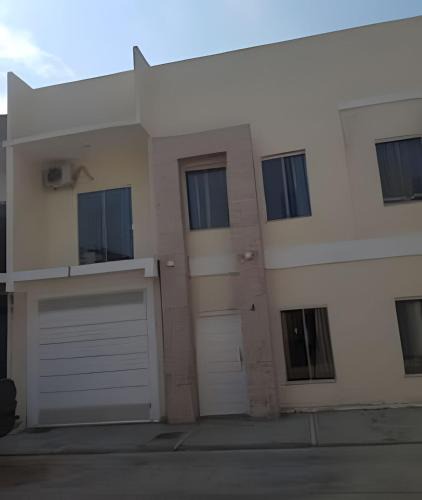 Corumba House | Sobrado 4 amplo e confortável