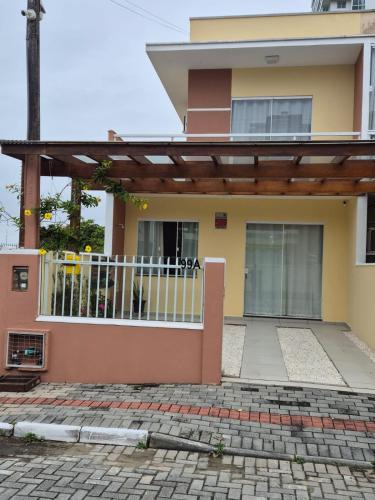 Itacolomi House | Sobrado Pé na Areia e perto do Beto Carreiro