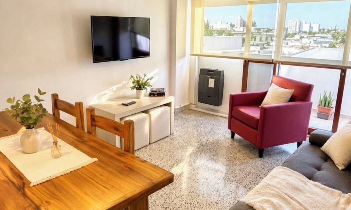 Bahia Blanca House | Spacious and bright apartment. 5 beds. Perfect for families. Downtown