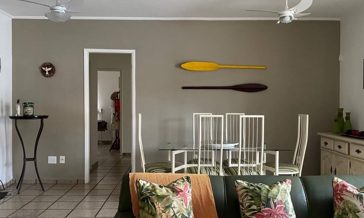 Enseada Apartment | SPACIOUS AND COMFORTABLE APARTMENT ON THE COVE BEACH