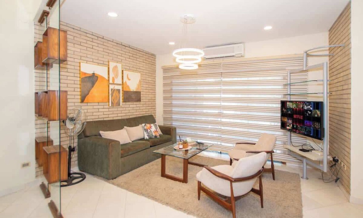 Asuncion House | Spacious Mburucuya Duplex, Pool, BBQ & Jacuzzi