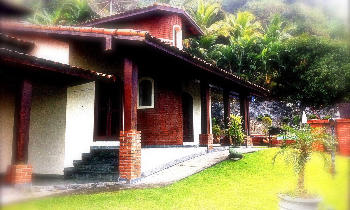 Prainha House | Stunning View In São Sebastião, Brazil