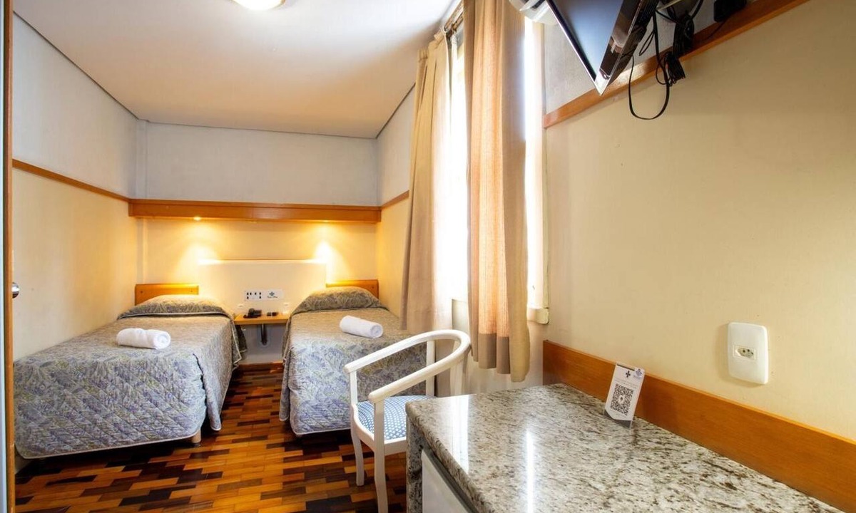 Centro Hotel | Stylish Stay | Free Breakfast | 3.1 mi to Beira-Mar Norte Promenade