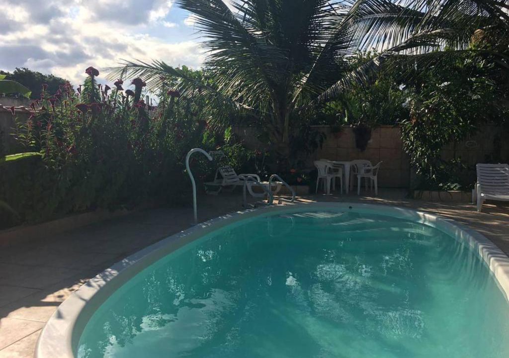 Bairro da Enseada House | Suíte 4 para PcD com piscina em Caraguatatuba