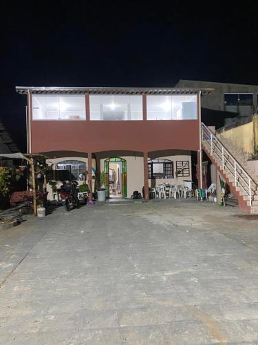 Indaia House | Suite2 a 3 quadras da praia