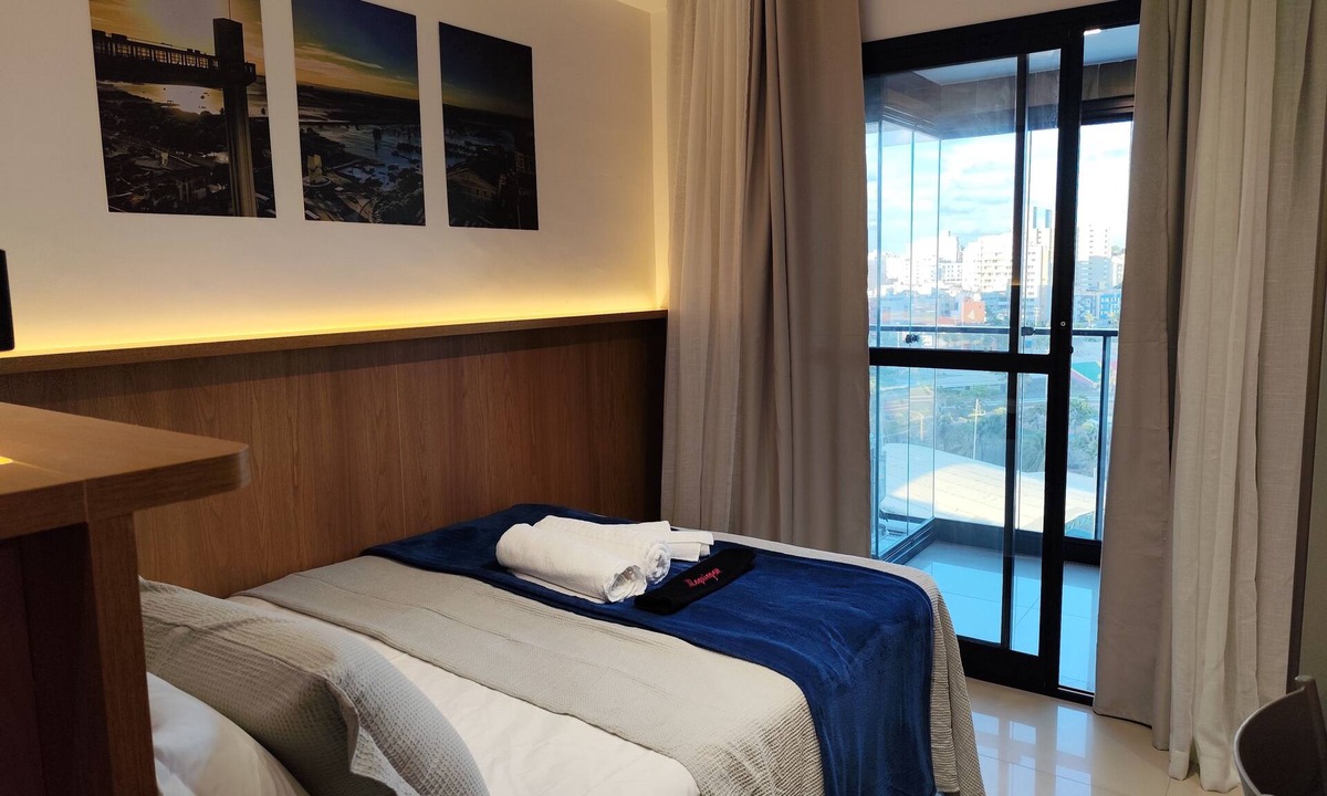 Pituba Apartment | Sunrise Apartment with Sea View in Pituba, Balcony, Beachfront and Beachfront