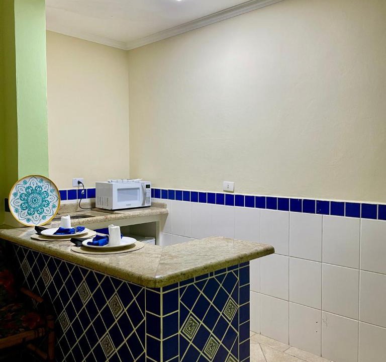 Centro Hotel | Surfside Suites