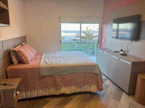 Matinhos House | Triplex de Frente para o Mar com Piscina Privativa