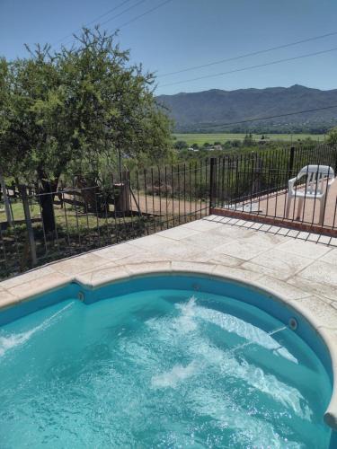 Villa Parque Siquiman House | Tu refugio en las sierras-Excepcional vista-6 huéspedes