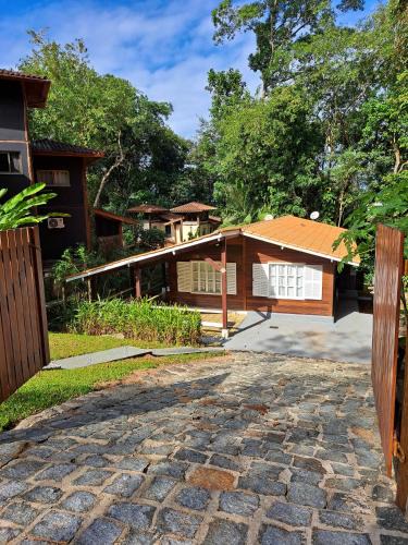 Felix House | UBATUBA, SP - BRASIL - PRAIA DO FELIX - Casa do Aconchego