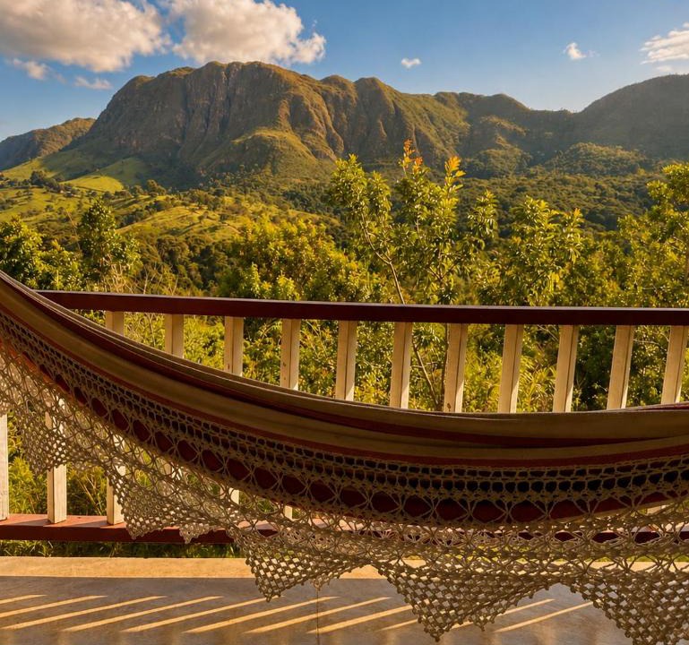 Delfinopolis Hotel | Vale do Céu