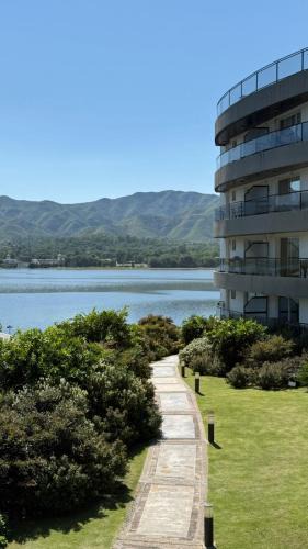 Villa Parque Siquiman Apartment | Veneto Village Departamento Vista al Lago