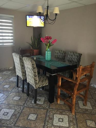 San Nicolas de los Arroyos House | Ventanas al sur 2