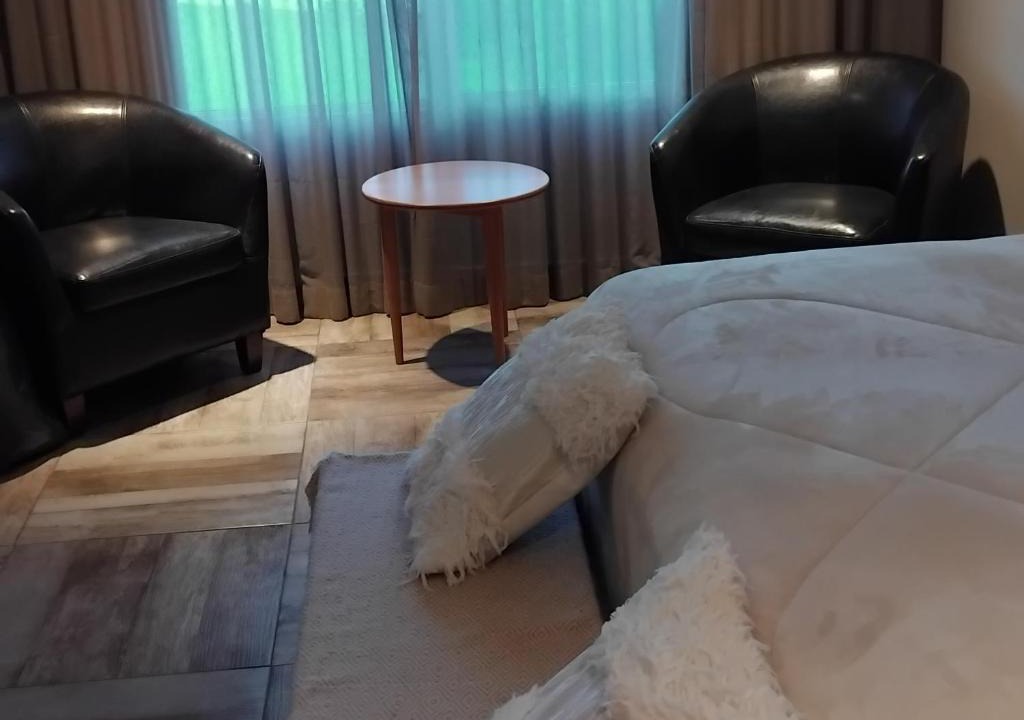 Ezeiza Bed & Breakfast | VICTORIA BED and BREAKFAST 1 A 3KM AEROPUERTO EZEIZA