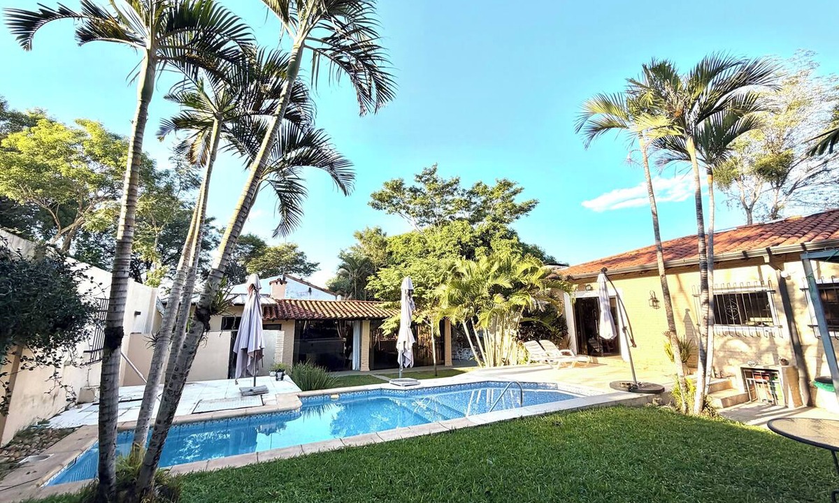 San Bernardino Ski Chalet | Villa Principito in the heart of San Bernardino, with a pool, views, and a barbecue area