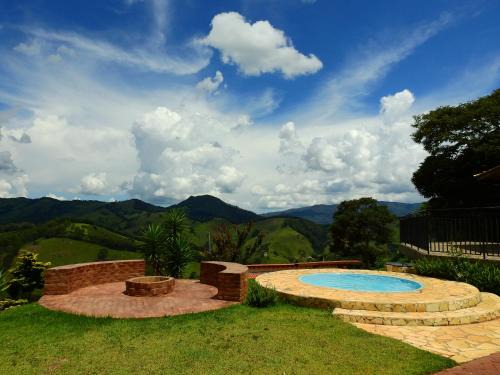 Delfim Moreira House | Villarejo Santa Cruz