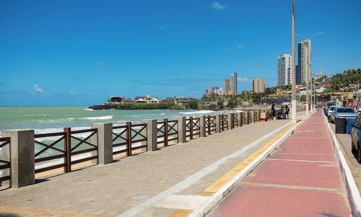 Praia do Meio Hotel | Yak Beach Hotel Natal