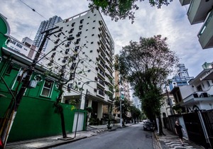 3 beds with balconies in the heart of Gonzaga