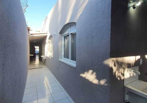 4 bedroom holiday home on Pernambuco beach - Guarujá 18 persons SP