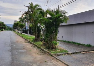 4 bedroom holiday home on Pernambuco beach - Guarujá 18 persons SP
