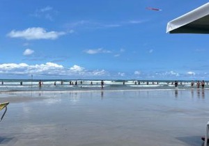 Apartamento pé na areia