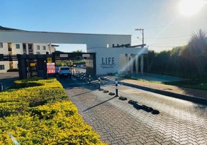 Apt 2 Suítes no Life Resort com Vista parcial para o Lago e lazer completo