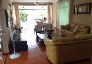 Casa em Guarujá-SP