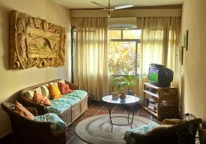 Cove Apartment 2 blocks from the beach prime area