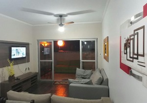 Excellent property in Guarujá Enseada beach in a penthouse.