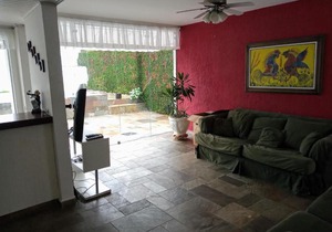 Linda Casa com Piscina Guarujá