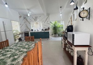 Linda casa na Barra do Sahy 1 (Litoral Norte SP)