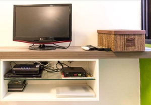 LIVING ROOM HALF BOARD 🏖 CHANNEL 6 - AIR, WI-FI, CABLE TV, WASHING AND DRYING AND GARAGE