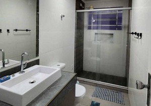 Modern apartment close to Enseada beach