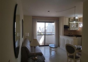 Paulista Wall Street Flat 10