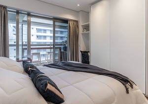 REP1202 Complete Studio w / pool and balcony