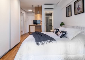 REP1202 Complete Studio w / pool and balcony
