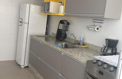 Enseada Apartment | ÓTIMO Apartamento na praia da Enseada Guarujá para 04 adultos e 02 crianças com ar condicionado