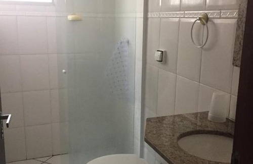 Enseada Apartment | ÓTIMO Apartamento na praia da Enseada Guarujá para 04 adultos e 02 crianças com ar condicionado