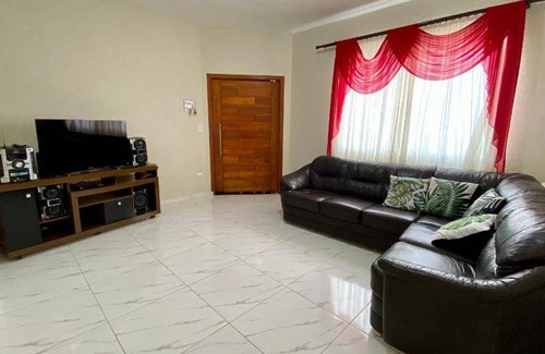 Caraguatatuba House | 180 m² House ∙ 3 bedrooms ∙ 9 guests